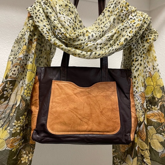 Unique Soft Leather 2-Tone Mushroom Shoulder/Tote/Bag with nature scarf/wrap - Picture 12 of 12